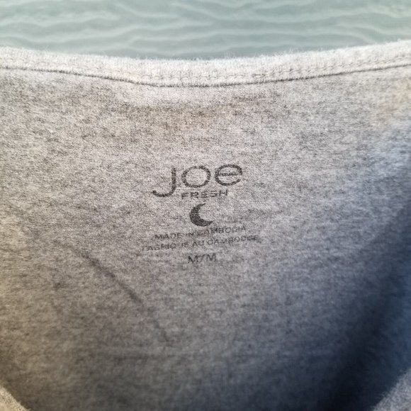 Lot of 4 Medium Shirts (2 tanks, two long sleeve) - Picture 9 of 15